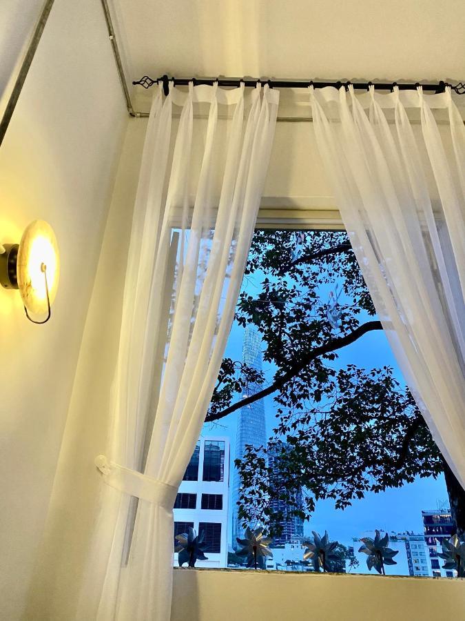 Апартаменты Le Bijou Chic In The Heart Of Saigon Charm With View Хошимин Экстерьер фото