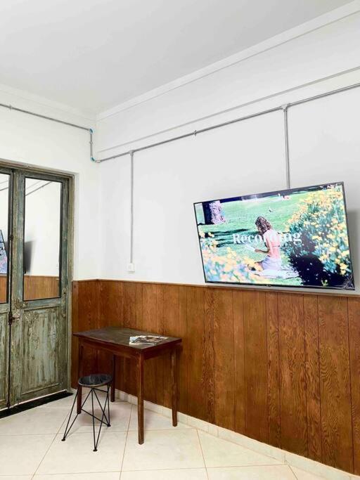Апартаменты Le Bijou Chic In The Heart Of Saigon Charm With View Хошимин Экстерьер фото