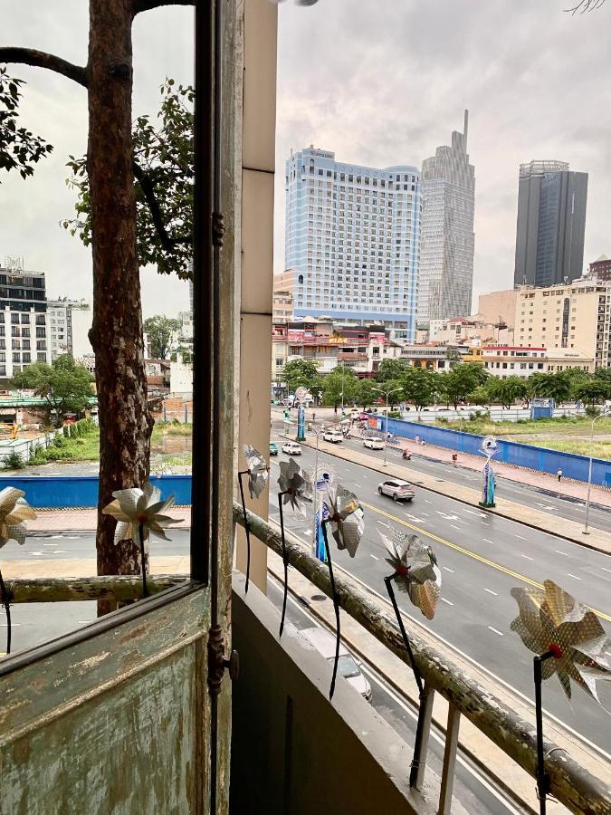Апартаменты Le Bijou Chic In The Heart Of Saigon Charm With View Хошимин Экстерьер фото