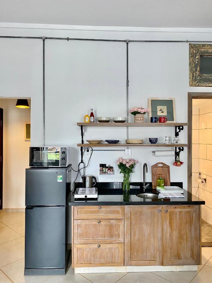 Апартаменты Le Bijou Chic In The Heart Of Saigon Charm With View Хошимин Экстерьер фото