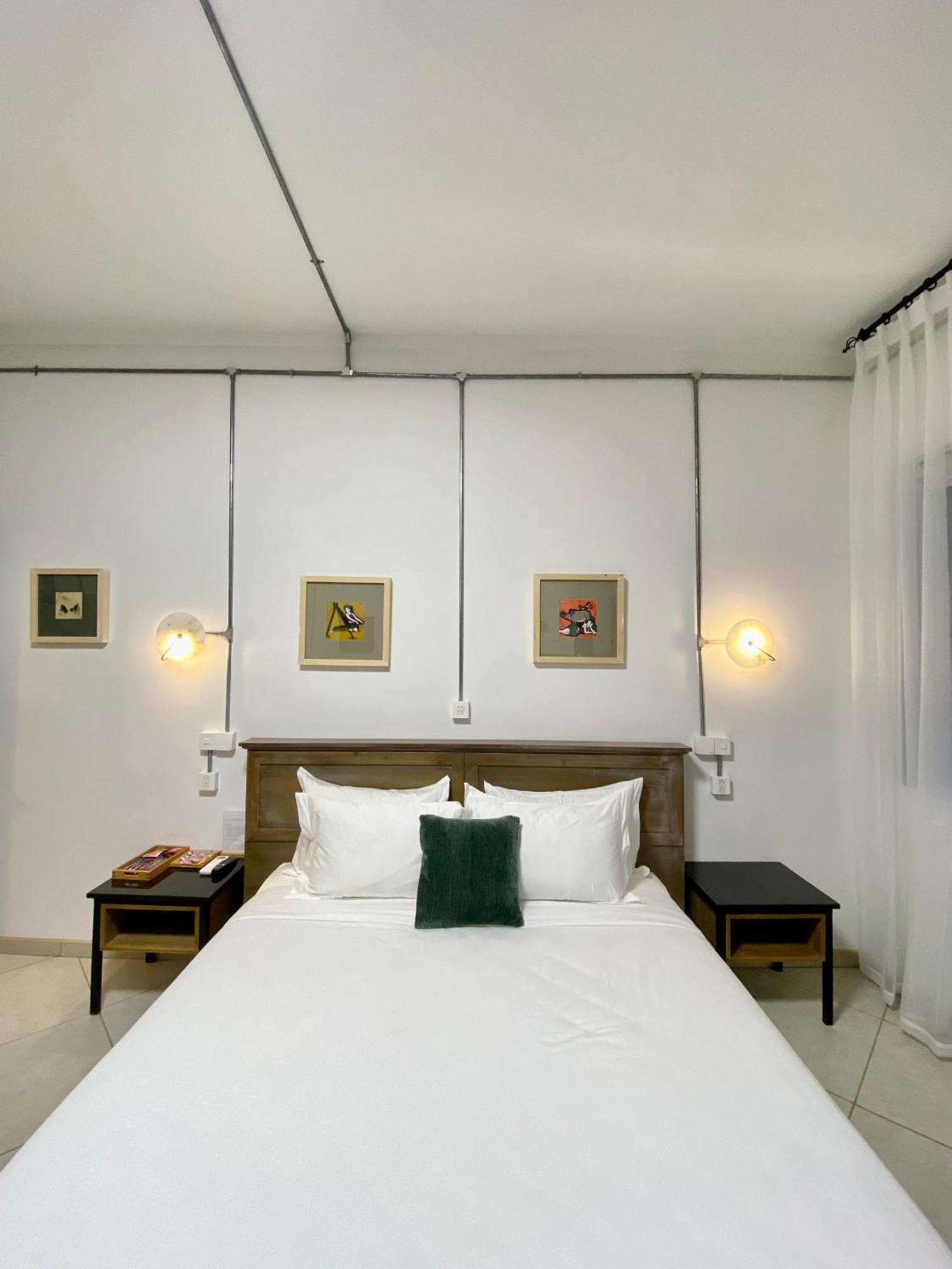 Апартаменты Le Bijou Chic In The Heart Of Saigon Charm With View Хошимин Экстерьер фото